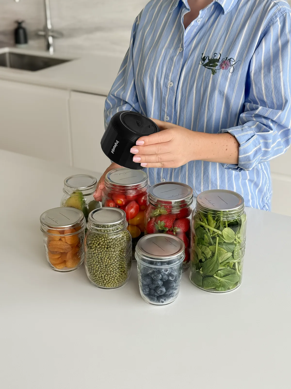 Multiple foods in multiple jars